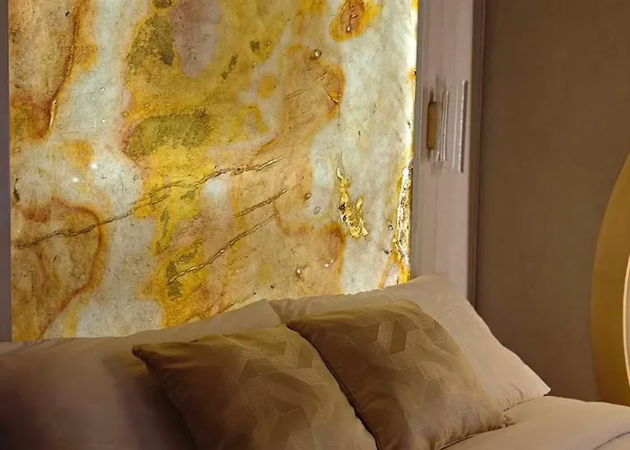 Aparthotel Golden Luxe Staycation 4*