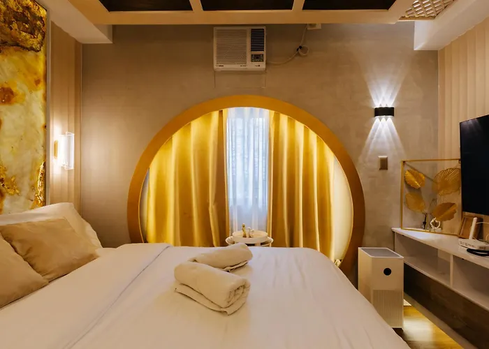 Aparthotel Golden Luxe Staycation Manila