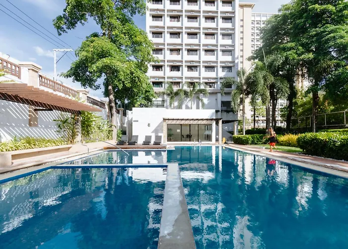 Golden Luxe Staycation
